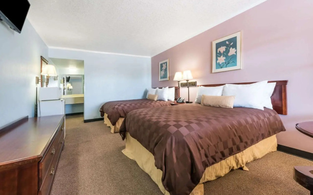 Relax Inn Mineral Wells