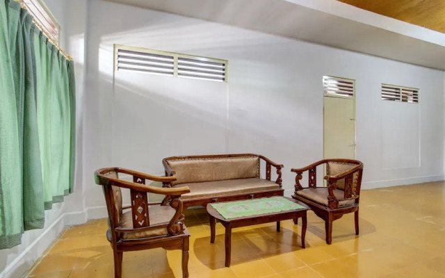 SPOT ON 93717 Nayus Homestay Syariah 4