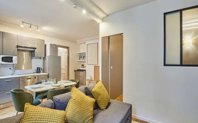 Charming Apartment Center of Paris by Studio Prestige