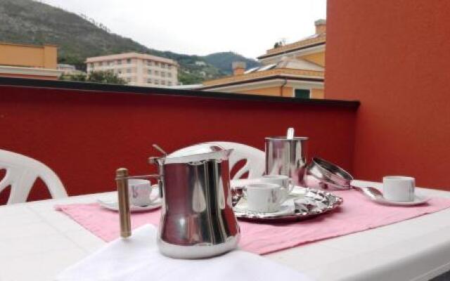 Gloria House Check in at Via Giuseppe Garibaldi n 104
