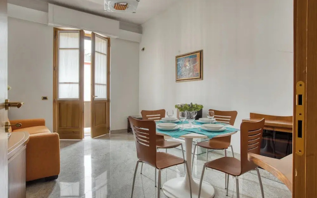JOIVY Captivating flat with balcony