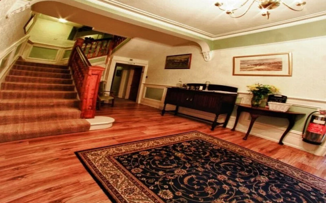 Well Center Riad Auberge Assounfou