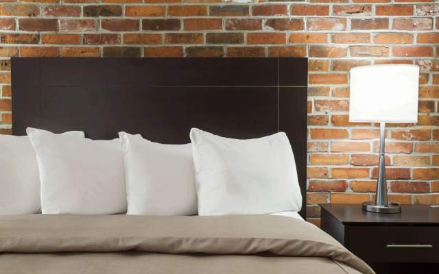 Super 8 by Wyndham Timmins ON