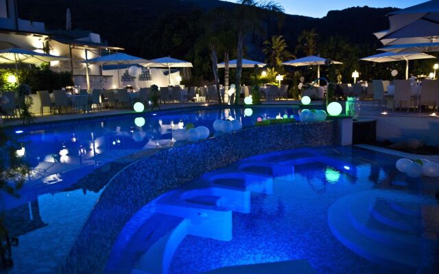 Hotel Mea - Aeolian Charme