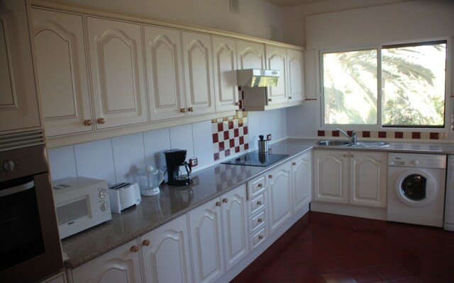 Villa Vista La Quinta + Heatable Pool + Free Wifi + bbq