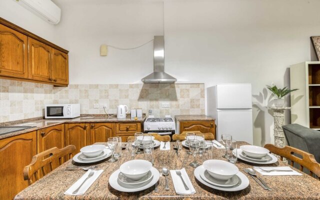 sliema townhouse - hosted by sweetstay