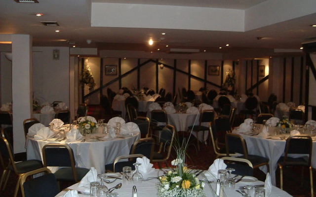 Donnington Manor Hotel
