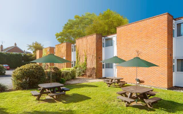 Holiday Inn Basingstoke by IHG