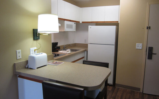 Extended Stay America Suites Los Angeles Monrovia