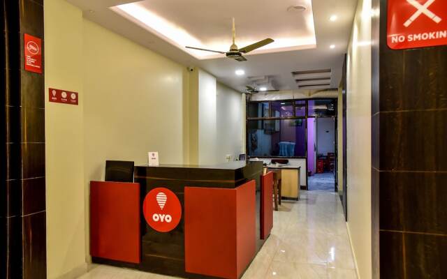 OYO 7896 Hotel Rang Mahal