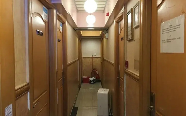 Just Inn on Nathan Road