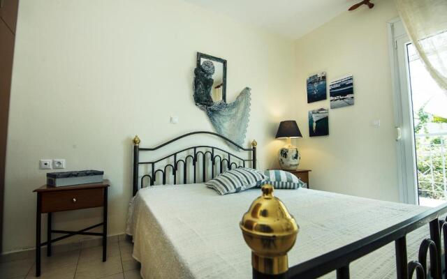 Menexe Apartments-Kelyfos