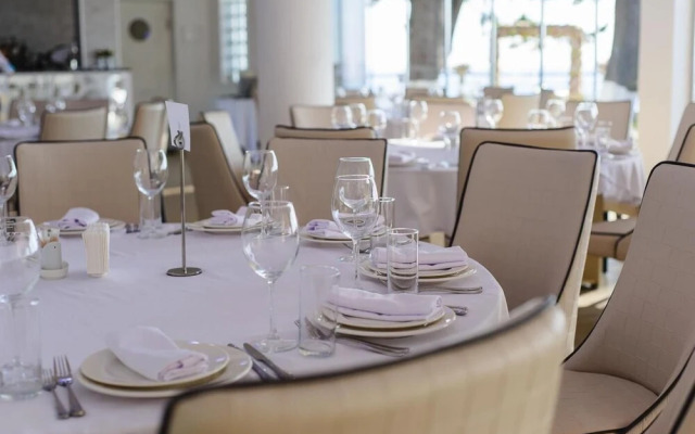 Campus Alba at Hotel Castello Mare