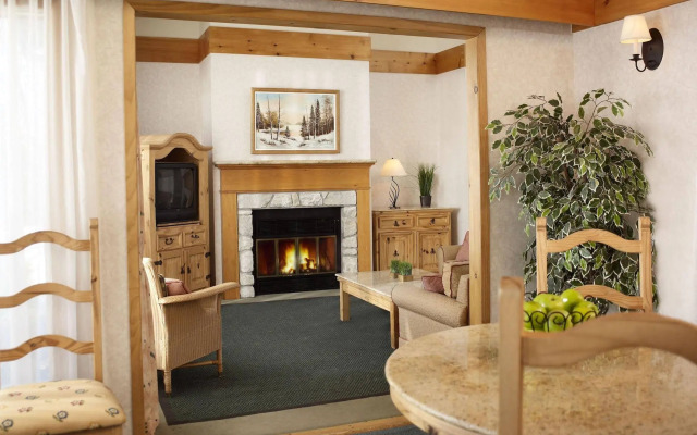 Pinestone Resort & Conference Centre