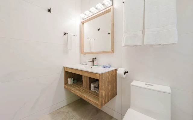 New Listing - Noord Villa With Private Pool