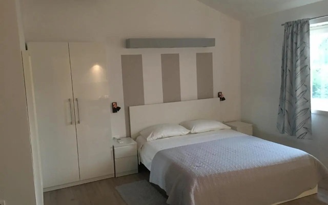 Studio apartman Dado