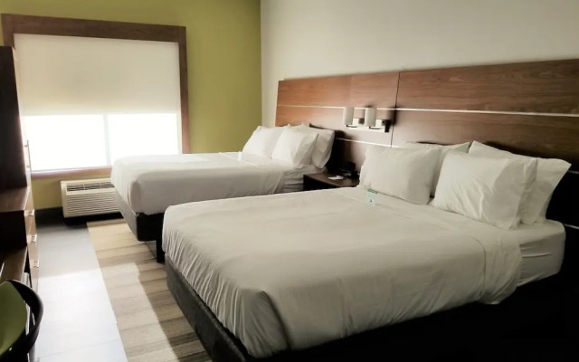 Holiday Inn Express & Suites Columbia - Two Notch