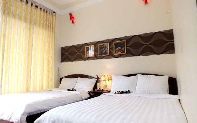Tulip Xanh Hotel