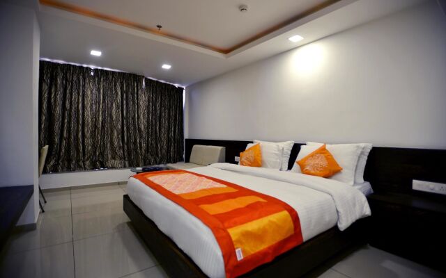 OYO Premium Circuit House Vadodara