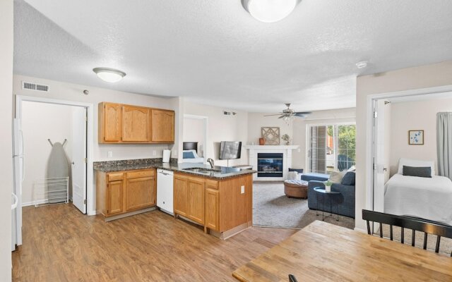 Onsite Gym Pool Fast Wifi More