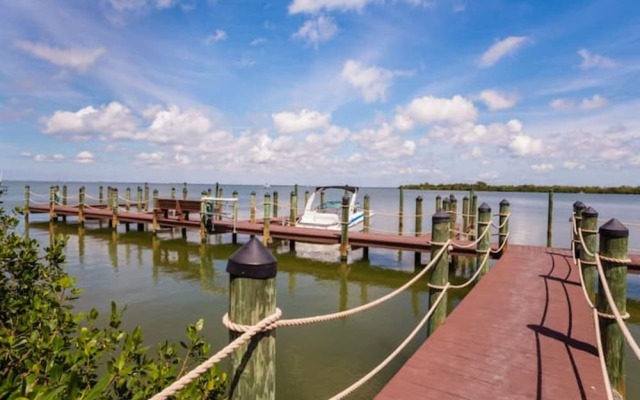 Captiva Shores 1B