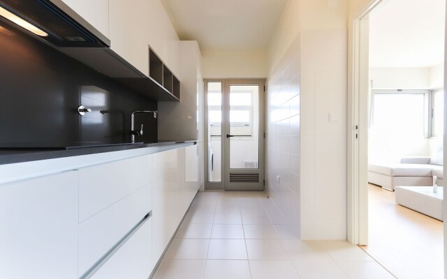 Modern Sky Lisbon by Homing