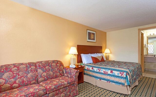 Knights Inn - Seymour