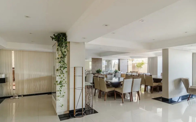 3BR Beachfront apt w/ sea View Cet802