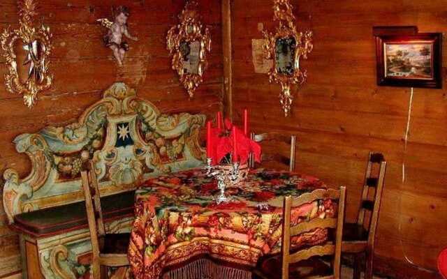 Ski-in ski-out fully catered Chalet