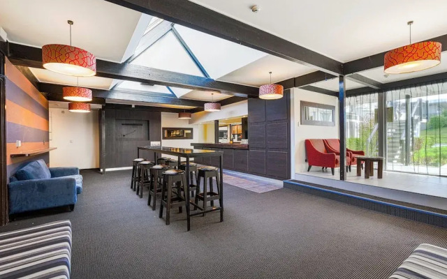 Grand Riccarton Hotel