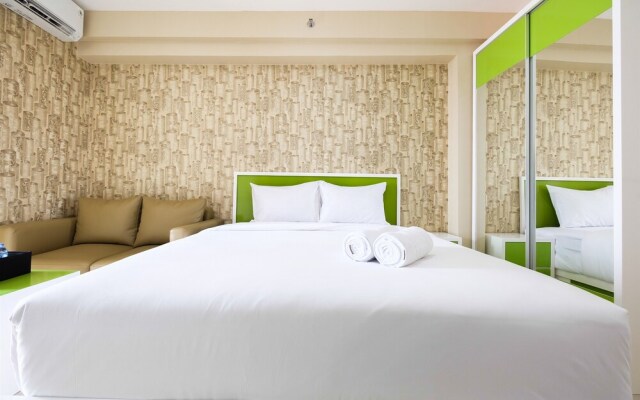 Modern and Minimalist Studio Bassura City Apartment