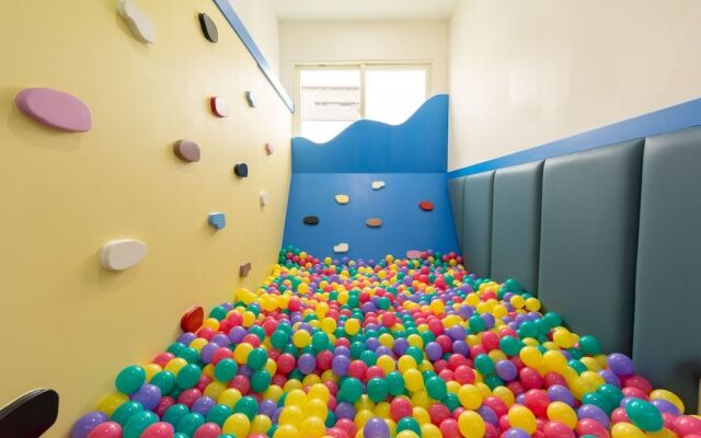 Childlike B&B
