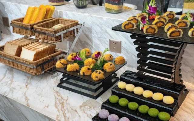 Hazens Hotel (Chengdu Chunxi Road, Tianfu Square)