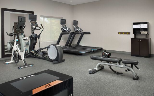 Hampton Inn & Suites Lexington Columbia