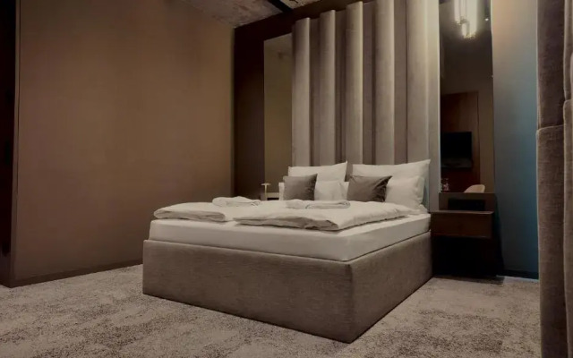 Bellman Hotel