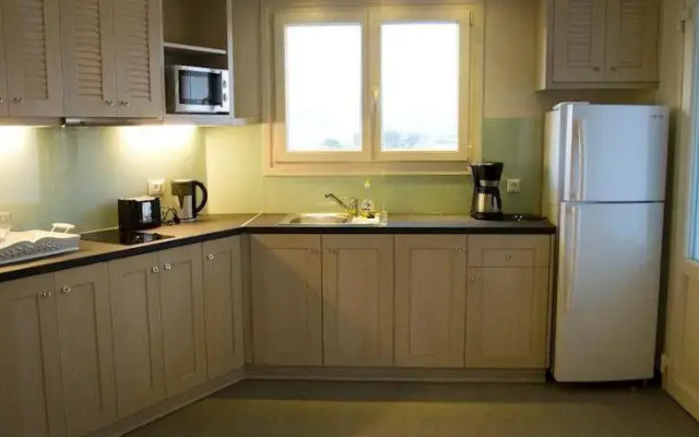 Thalassa Suites
