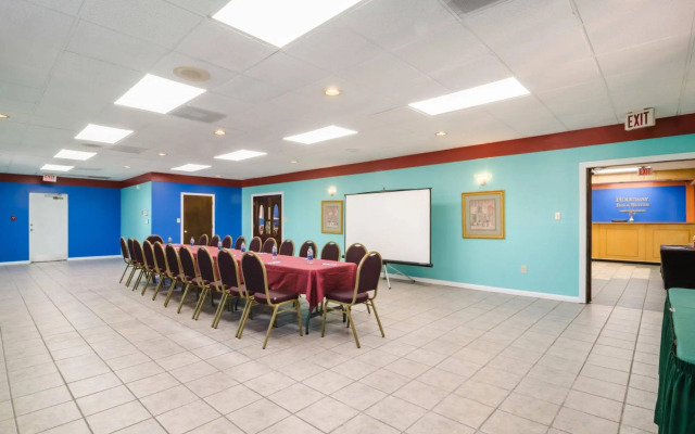 OYO Hotel Greensboro East I 40