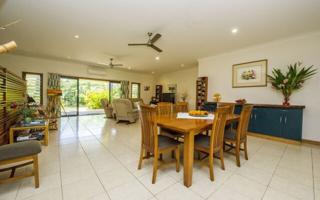 Magnetic Island Bed And Breakfast