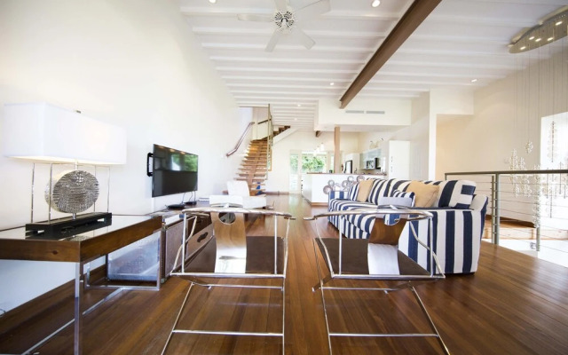 "zenbreak Hillside Loft #5"