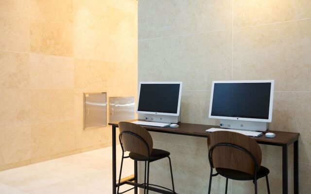 Shining Glory House - Hostel