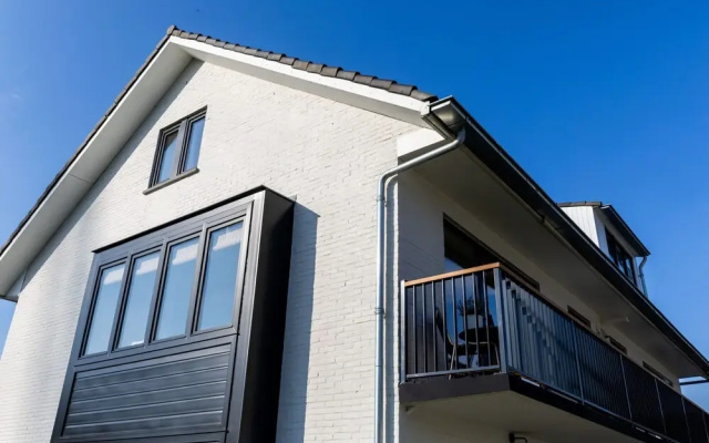 Recently Renovated Family Home Near the sea