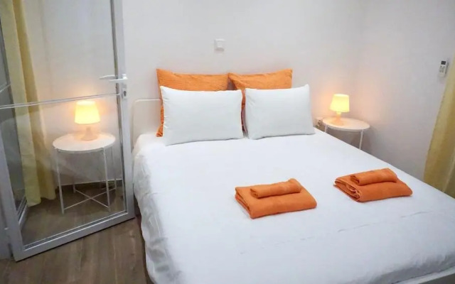 Spacious Peaceful Studio with Garden Patio