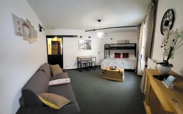 Agence Des Orres - Le Boussolenc - Studio - BOU513