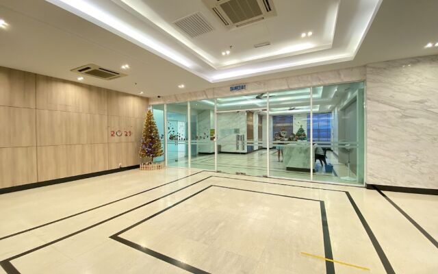 Mansion One Suites by OYO