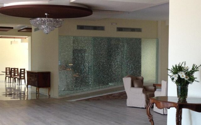 Elegance Luxury Executive Suites - Adults Only