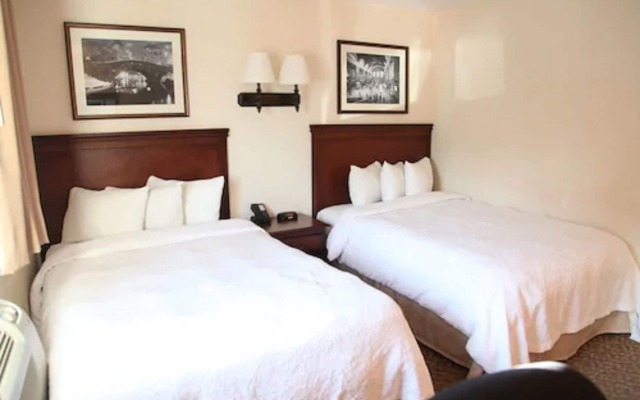 Holland Hotel Free Parking Jersey City