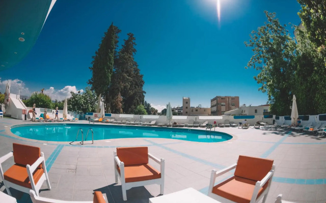 Hotel Tsanotel