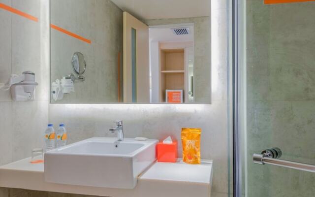 HARRIS Resort Barelang Batam