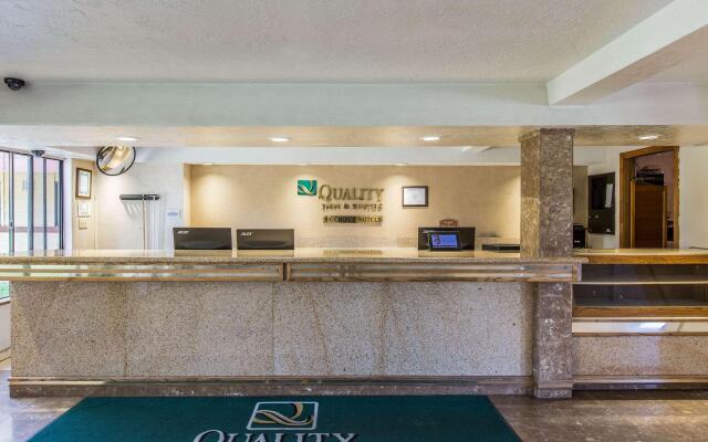 Quality Inn & Suites Bakersfield