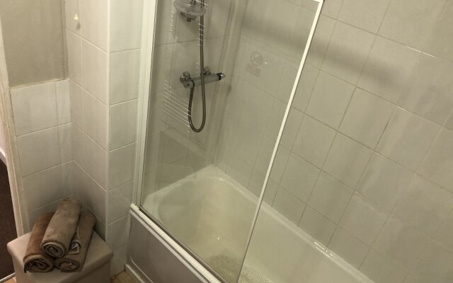 Lovely two Bedroom Apartment Flat in Shirley